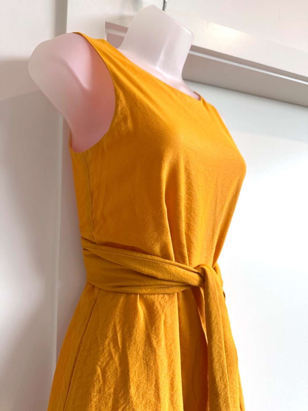 Bright golden yellow tie-front dress - Picture 5 of 8